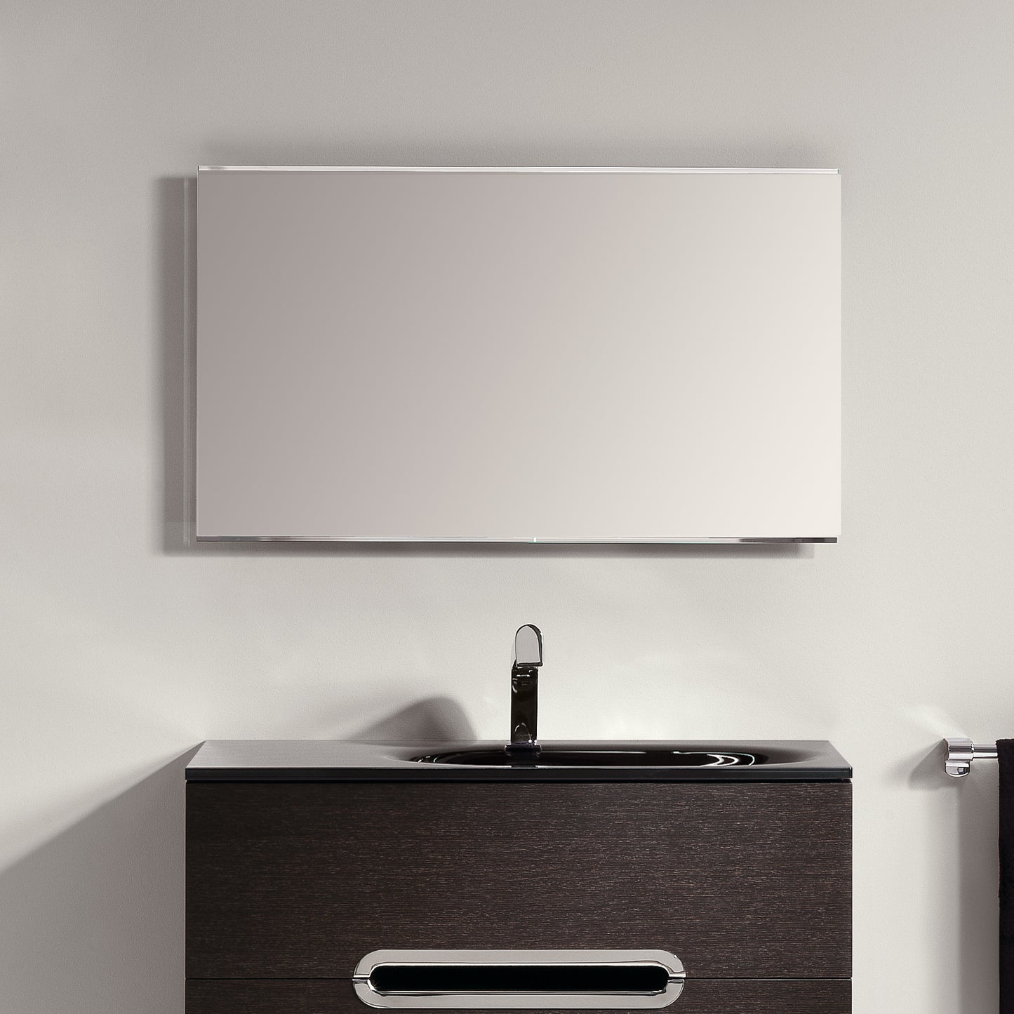 SONIA -MIRROR BASIC 32" X 48"