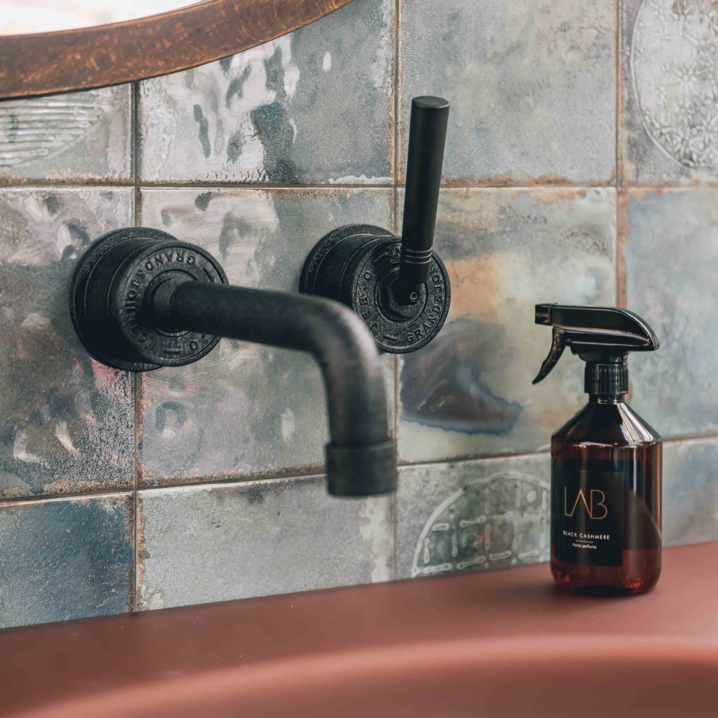 JEE-O Soho Faucet One Way Valve Wall Mounted Stainless Steel Hammercoated Black