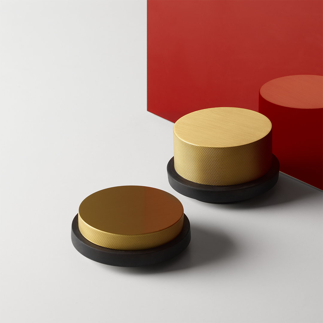 DW CLUB DOORMAN S doorstop 2 lbs - Brass Matte