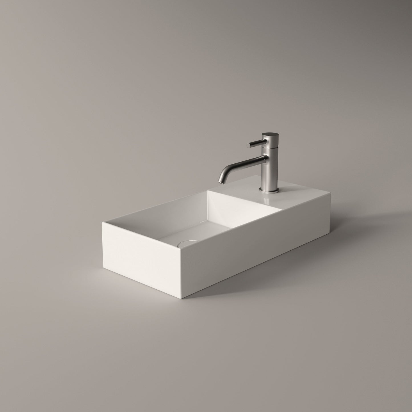 ALICE SPY Basin 18" x 8"