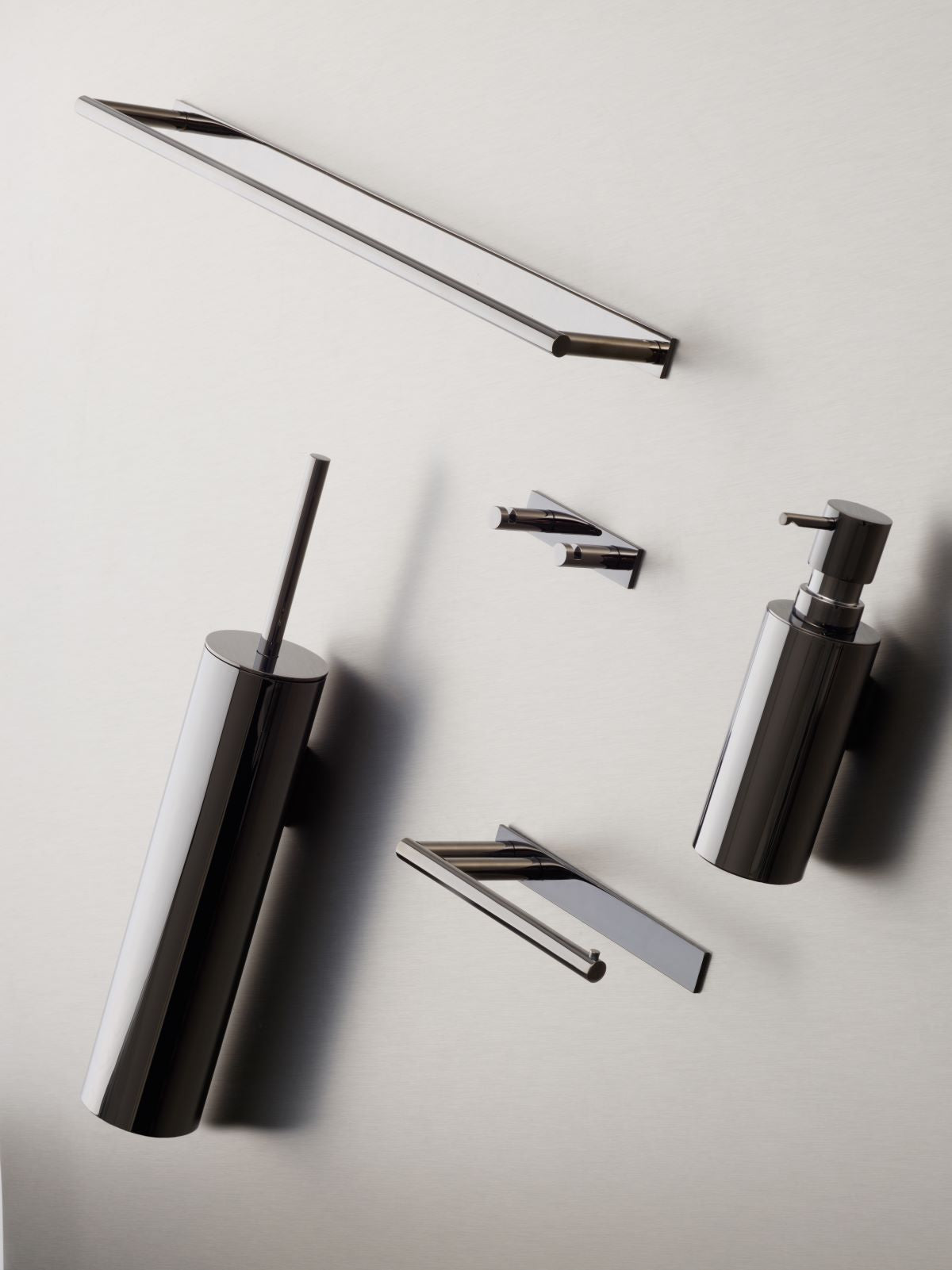 DW MK WSP MIKADO Soap dispenser wall mounted - Black Chrome PVD