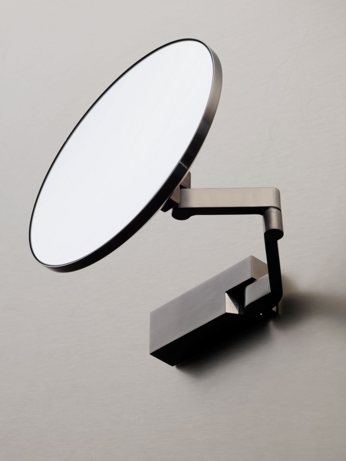 DW VISION R 5X   Cosmetic mirror illuminated - Dark Metal Matte PVD
