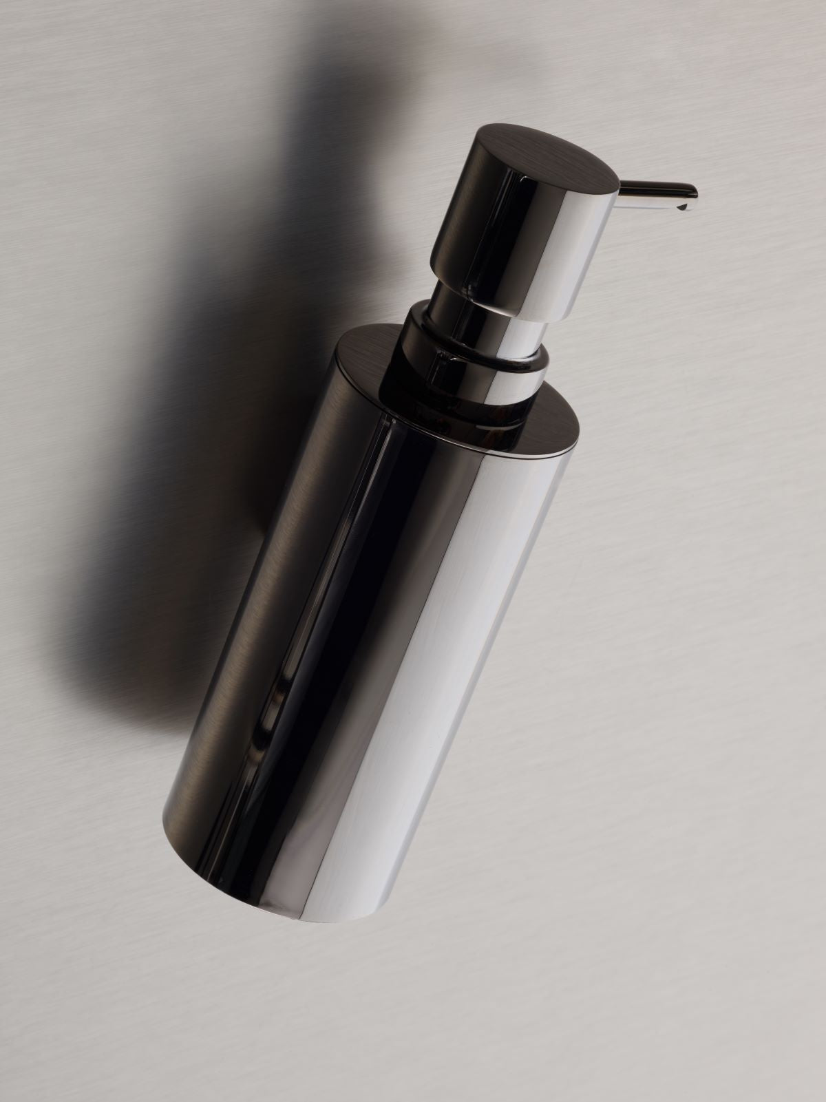 DW MK WSP MIKADO Soap dispenser wall mounted - Black Chrome PVD