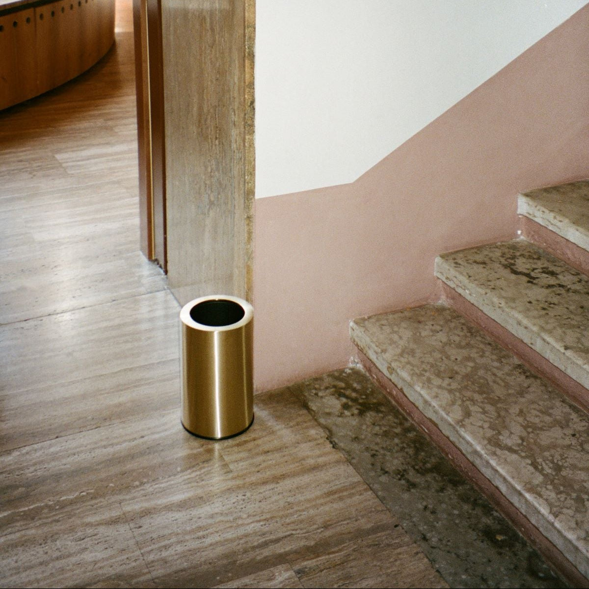 DW ROOMS Waste bin - Gold PVD