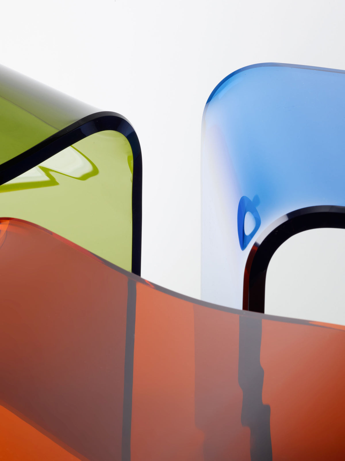 DW 2000 Stool - Acrylic Clear