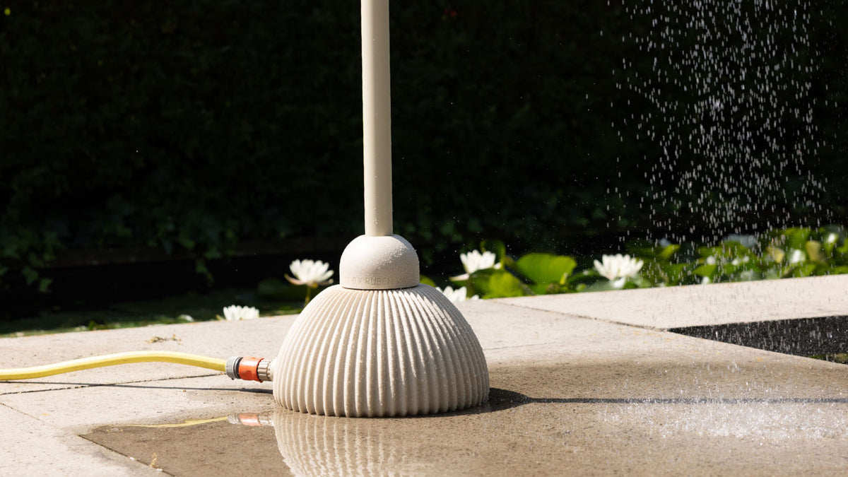 JEE-O IZI Shower (portable) with base - Beach