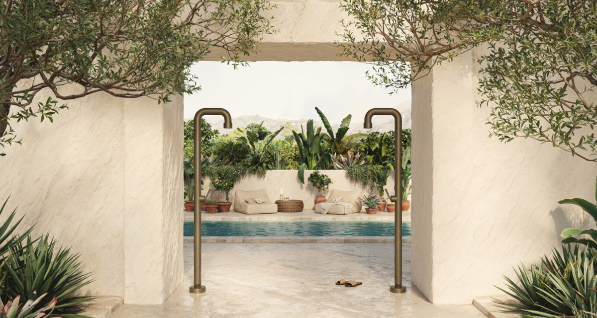 JEE-O Soho Shower 01 Freestanding SS with progressive cartridge