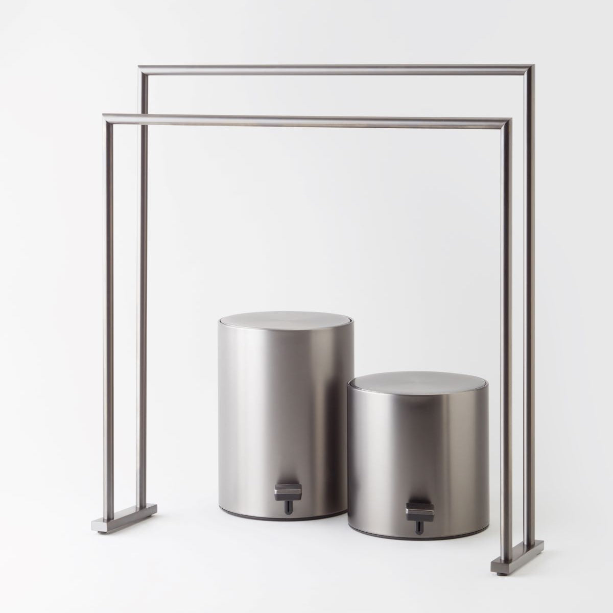 DW HT 5 Towel Stand - Stainless Steel Matte