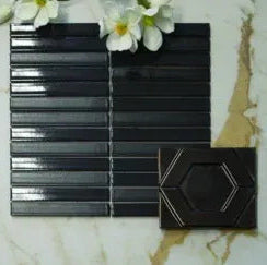 TMF Sevilla KITKAT Osiris Hertman Collection - Gloss and Matte