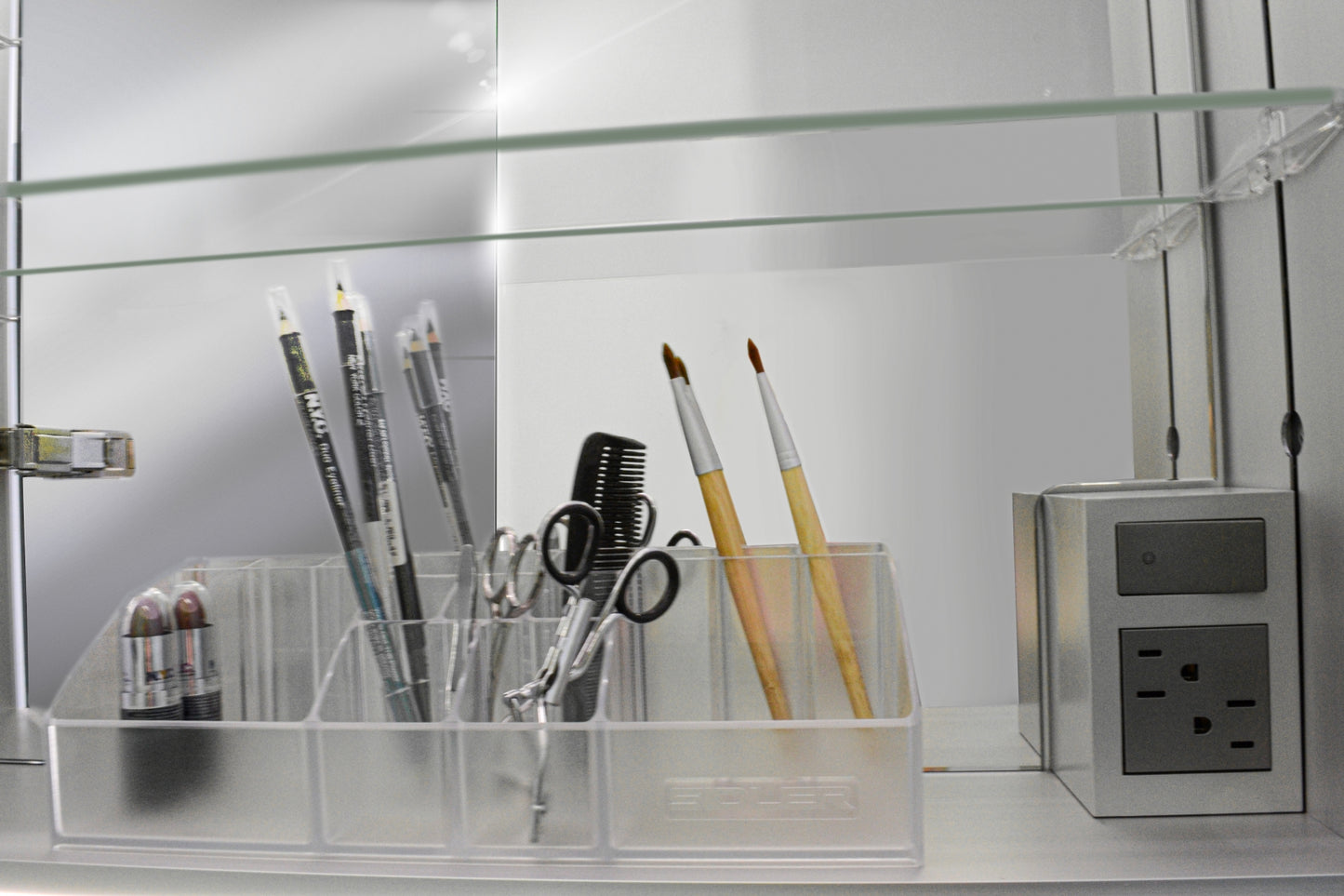SIDLER Gradient Bathroom Cabinet GR 3/59