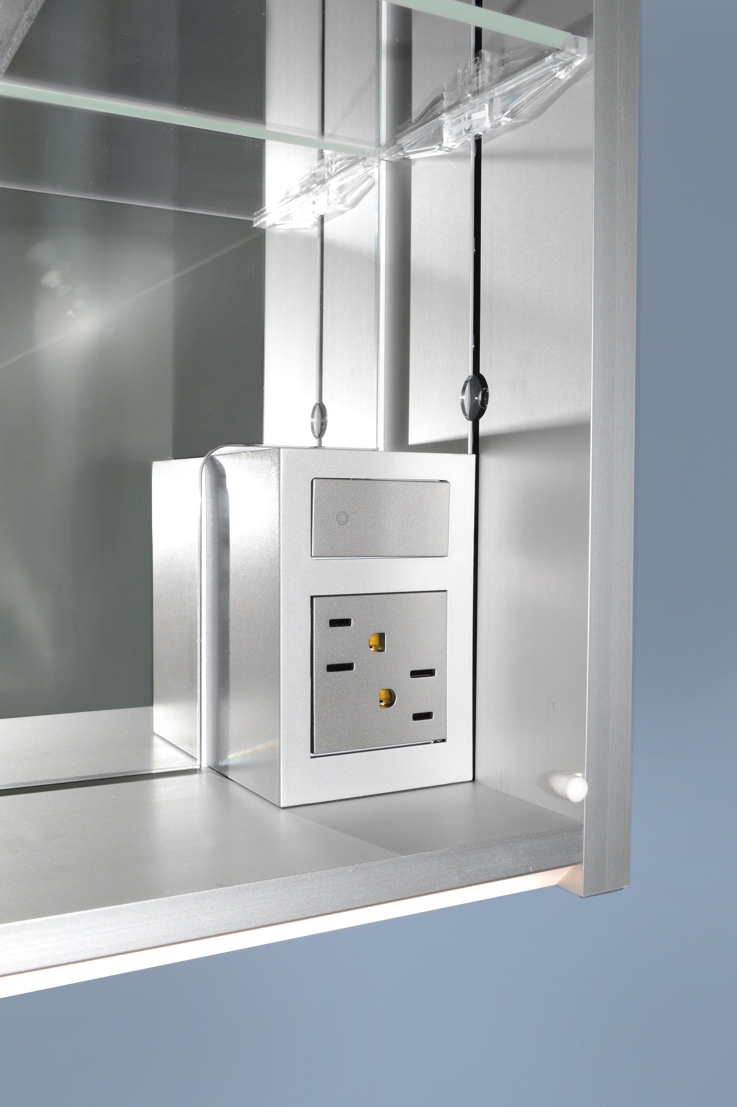 SIDLER Gradient Bathroom Cabinet GR 3/59
