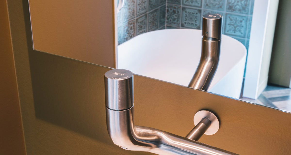 JEE-O Flow Basin Faucet (LH) Wall with integrated Towel bar - Stainless Steel Brushed